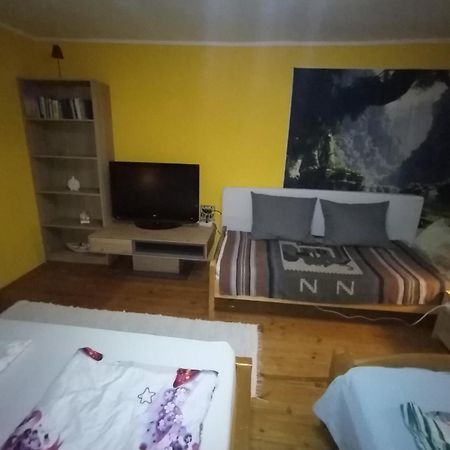 Kert Oevezeti Lakas Apartment Gyöngyös Exterior foto