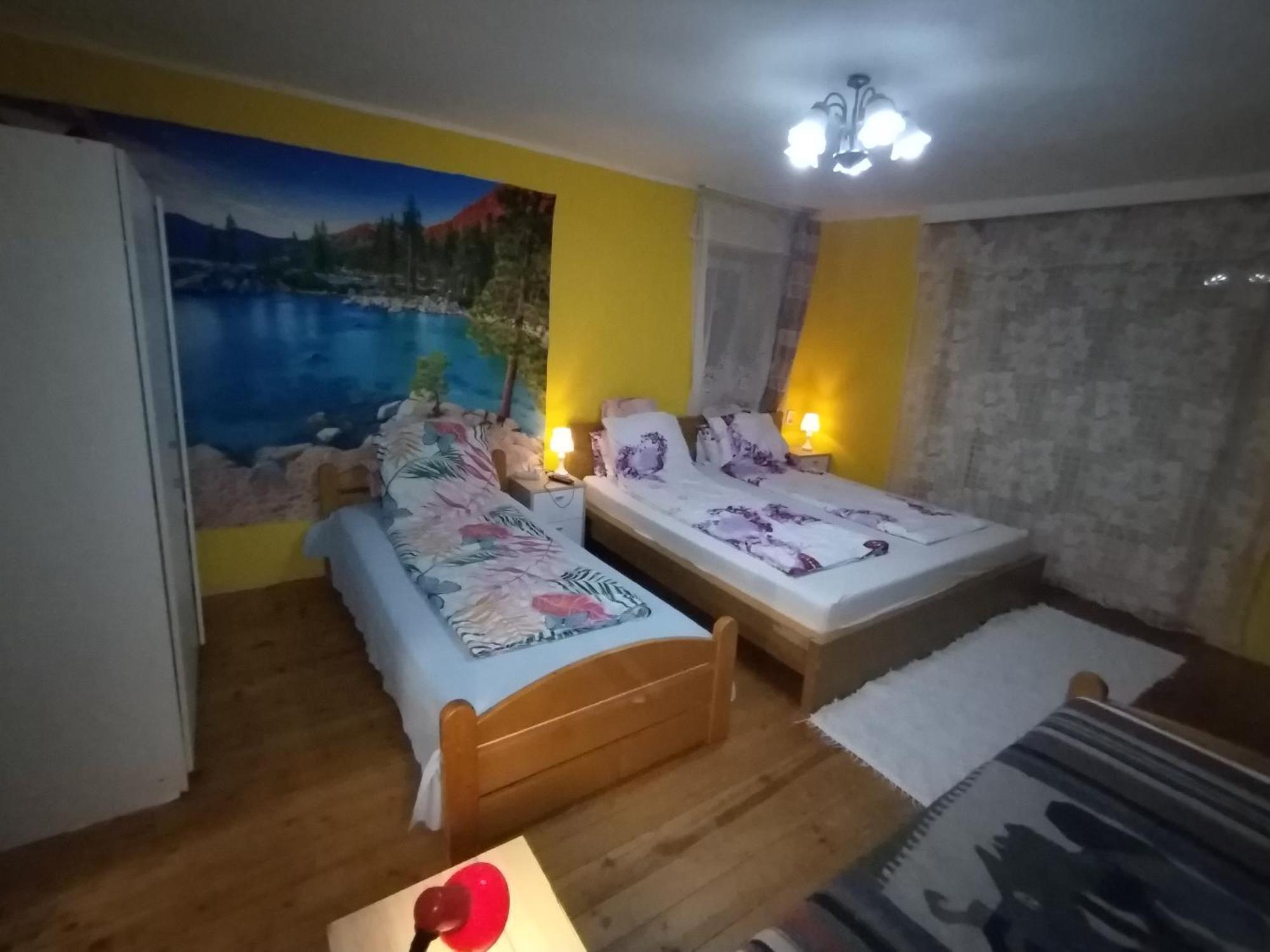 Kert Oevezeti Lakas Apartment Gyöngyös Exterior foto