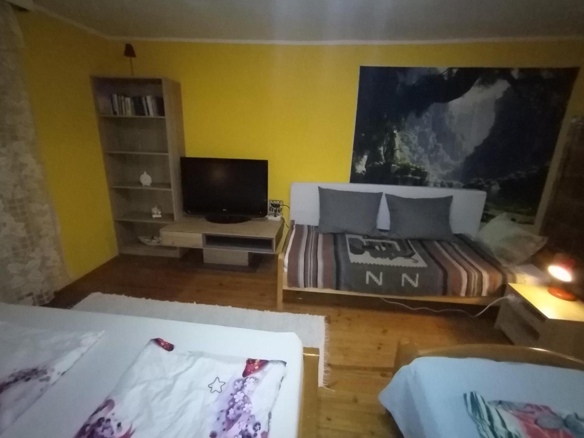 Kert Oevezeti Lakas Apartment Gyöngyös Exterior foto